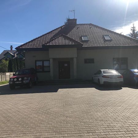 Klimatyzowane Apartamenty I Pokoje Przy Targach Кельце Екстер'єр фото