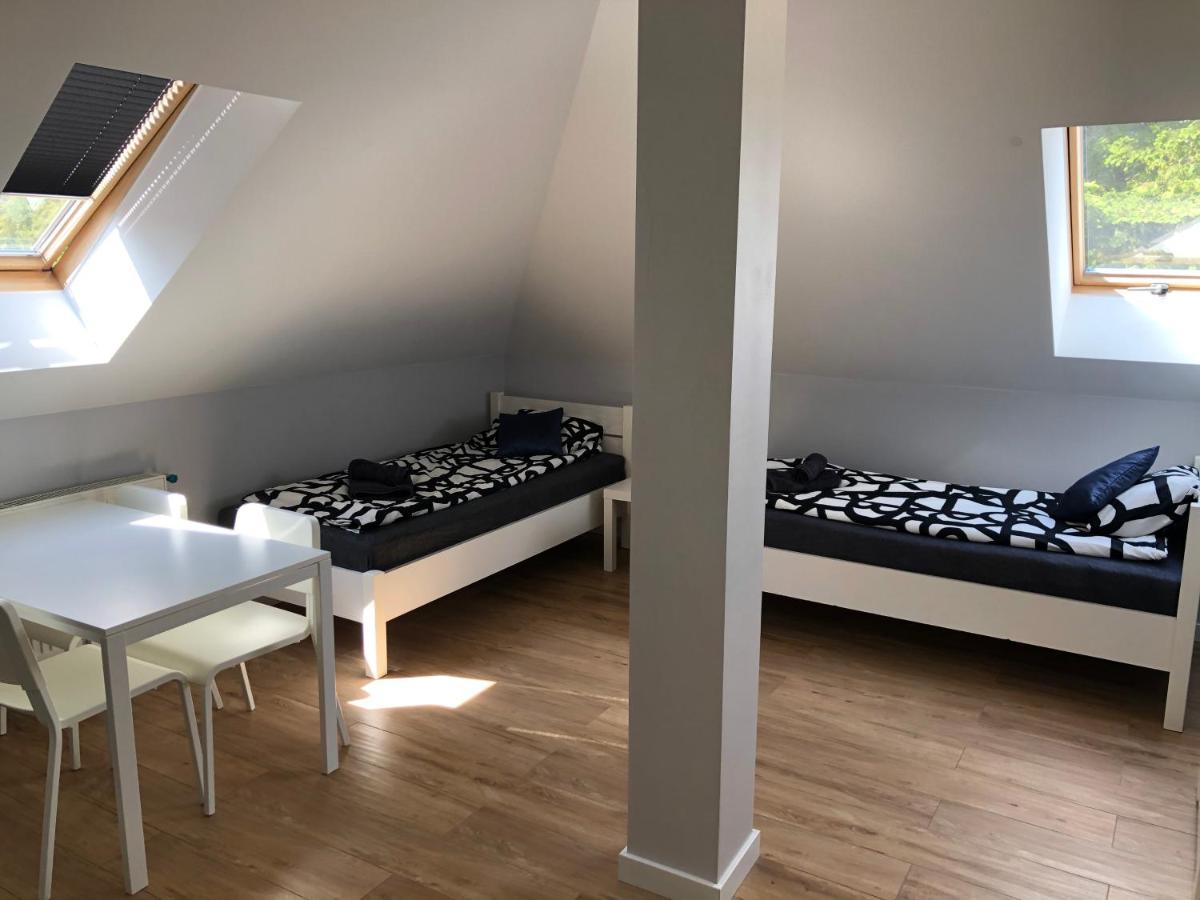 Klimatyzowane Apartamenty I Pokoje Przy Targach Кельце Екстер'єр фото