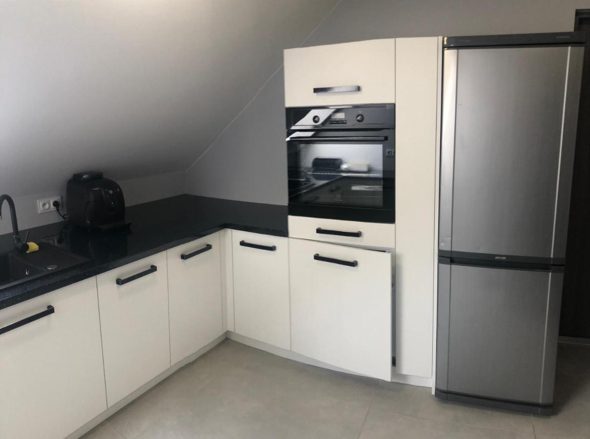 Klimatyzowane Apartamenty I Pokoje Przy Targach Кельце Екстер'єр фото